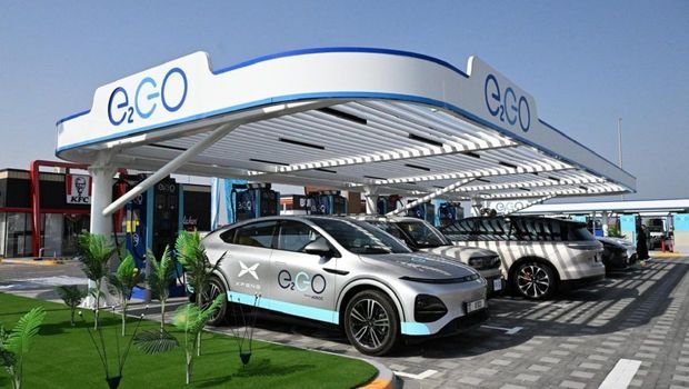 أدنوك للتوزيع تدشن ميجاهب لشحن المركبات الكهربائية بـ 60 شاحناً فائقاً