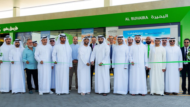 إمارات تفتتح محطة البحيرة وتدشن أول مركز لخدمة المركبات الكهربائية