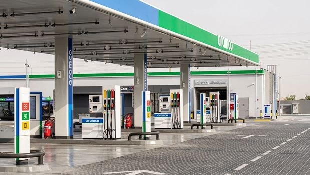 أرامكو تطلق بنزين 98 الممتاز بمحطات الوقود في المملكة لتعزيز الأداء